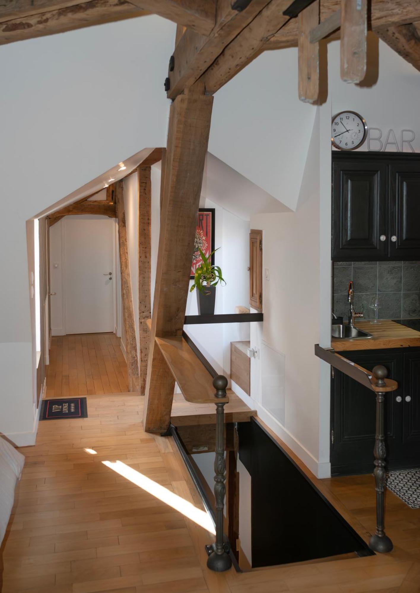 Loft Dans Le Clocher Face Au Chateau Bonnelles Kültér fotó