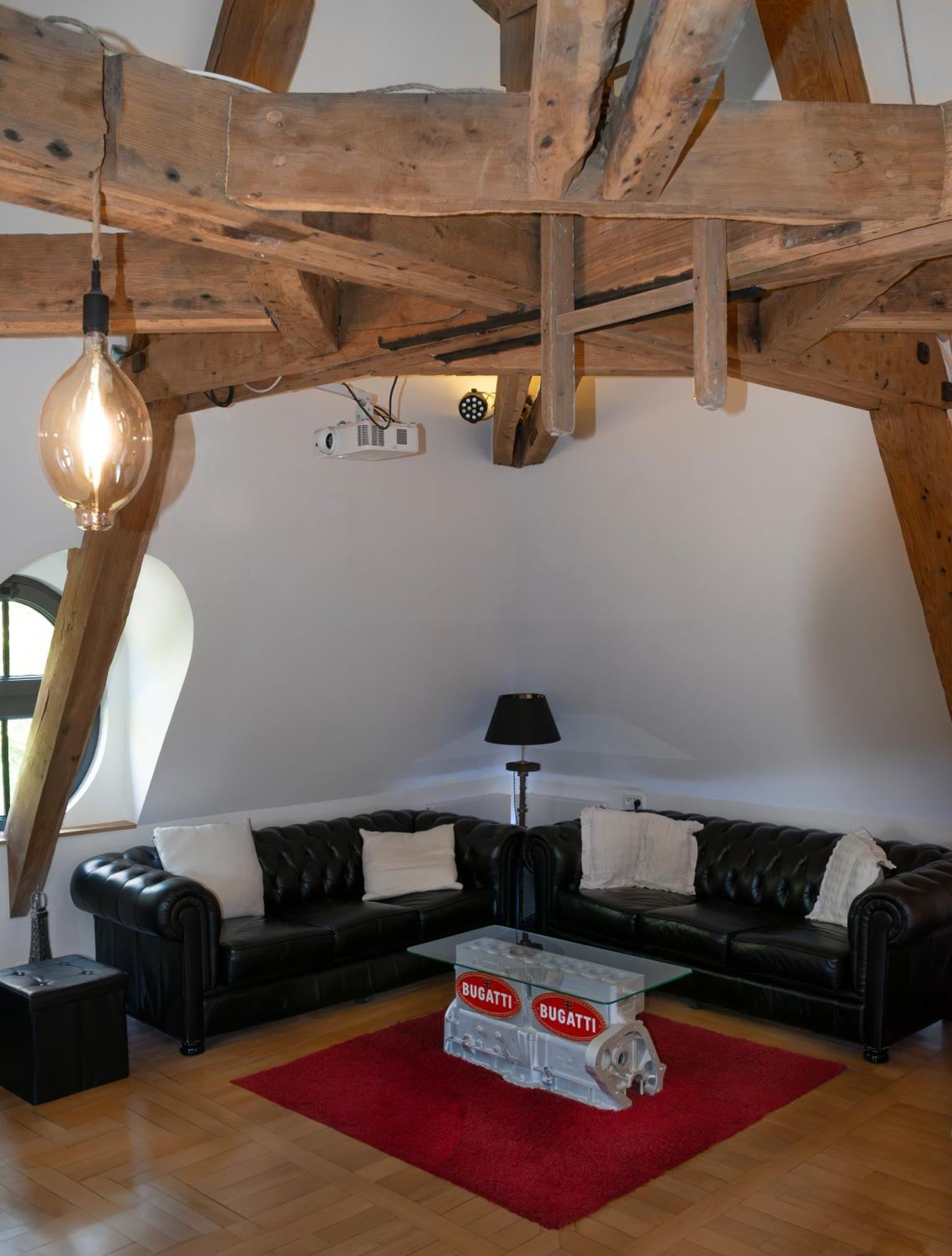 Loft Dans Le Clocher Face Au Chateau Bonnelles Kültér fotó